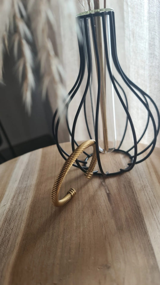 Bracciale rigido